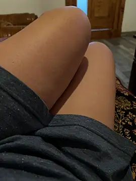 Snapshot of sweetmystery1 chatting on 02.18.25 sweetmystery1 online show from 02.18.25