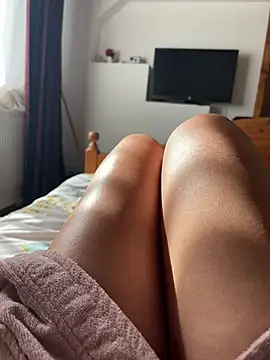 Snapshot of sweetmystery1 chatting on 02.20.25 sweetmystery1 online show from 02.20.25