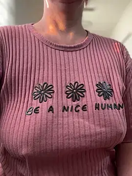 Snapshot of sweetmystery1 chatting on 02.27.25 sweetmystery1 online show from 02.27.25