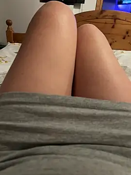 Snapshot of sweetmystery1 chatting on 03.02.25 sweetmystery1 online show from 03.02.25