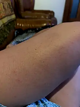 Snapshot of sweetmystery1 chatting on 09.11.25 sweetmystery1 online show from 09.11.25