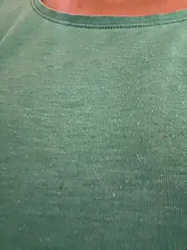 Snapshot of sweetmystery1 chatting on 10.19.25 sweetmystery1 online show from 10.19.25