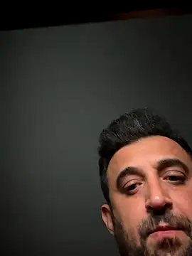 Snapshot of Ca414 chatting on 10.18.25 Ca414 online show from 10.18.25