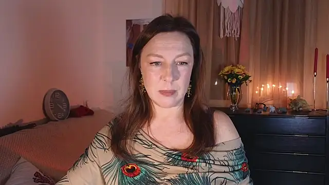 Snapshot of vanessawis_ chatting on 12.15.25 vanessawis online show from 12.15.25