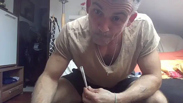 Snapshot of Cambitchboy chatting on 10.12.25 Cambitchboy online show from 10.12.25