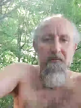 Snapshot of BuckWessle chatting on 06.09.26 BuckWessle online show from 06.09.26