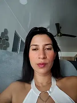 lady-rosse online show from 12.06.24
