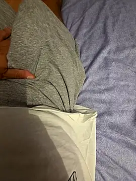 mailon02 online show from 10.23.25