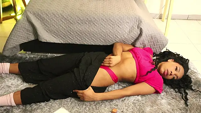 Snapshot of Valeriestyle chatting on 02.06.25 Valeriestyle online show from 02.06.25