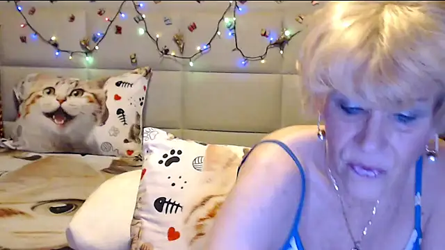 HappyWomanOn online show from 12.14.25