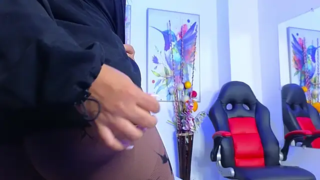 Snapshot of Marianaa_Lopezz chatting on 12.11.24 Marianaa Lopezz online show from 12.11.24