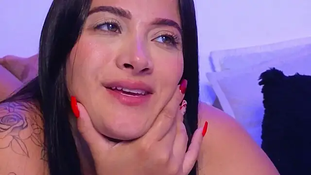 Snapshot of Marianaa_Lopezz chatting on 12.27.24 Marianaa Lopezz online show from 12.27.24