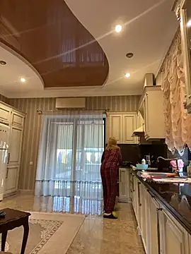 Amazoniiaa online show from 02.02.25