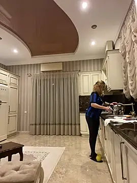 Amazoniiaa online show from 03.04.25