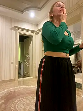 Snapshot of Amazoniiaa chatting on 09.26.25 Amazoniiaa online show from 09.26.25