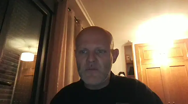 Snapshot of davigochi77bcn chatting on 12.16.24 davigochi77bcn online show from 12.16.24