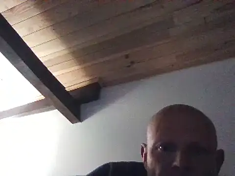 Snapshot of davigochi77bcn chatting on 03.13.25 davigochi77bcn online show from 03.13.25