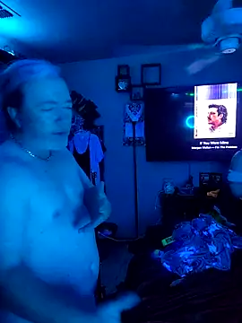 Hotredheadandtoungelasher online show from 03.16.26