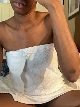 Jasmine FullsShine online show from 02.28.25