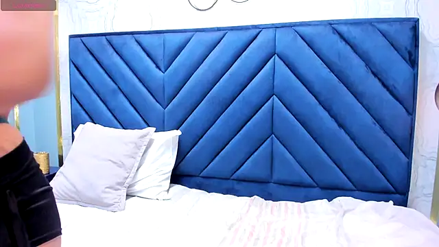 Sariitaa  online show from 10.22.25