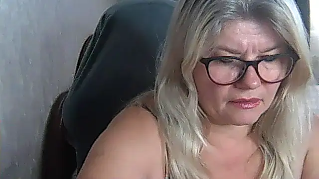 Diana 49 online show from 09.15.25