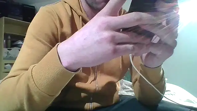 Snapshot of MmaxX004 chatting on 03.07.25 MmaxX004 online show from 03.07.25