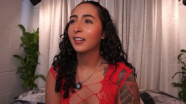 agatha collins  online show from 03.25.26