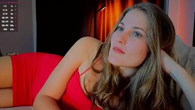 Snapshot of kissyoukiss chatting on 10.08.25 kissyoukiss online show from 10.08.25