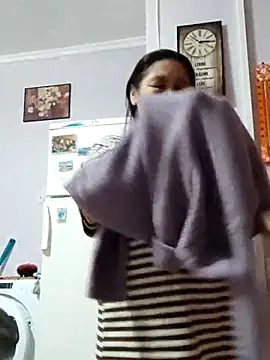 Snapshot of Zulfiya_Bruce chatting on 10.20.25 Zulfiya Bruce online show from 10.20.25