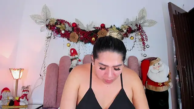 ISABELLASSMITH online show from 12.07.24