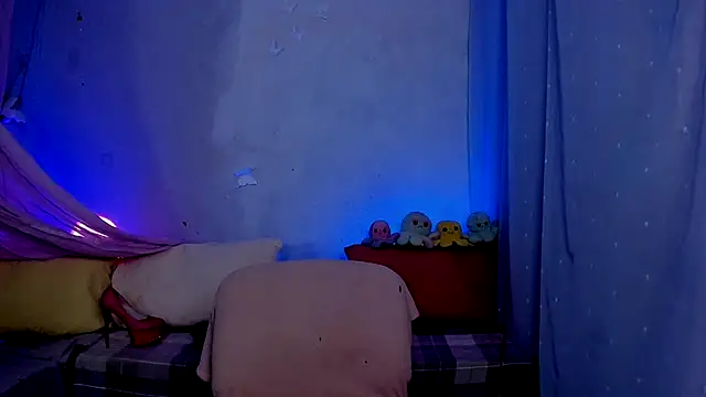 LickLizzy online show from 02.07.25