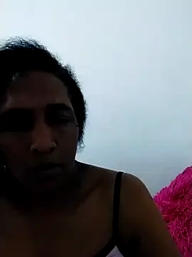 Aishamara online show from 12.22.25