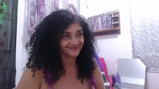 heyline milf online show from 02.25.25