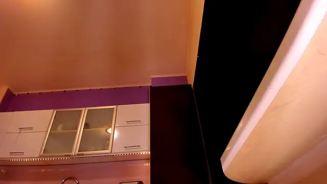 Snapshot of purpleariellx chatting on 12.21.24 purpleariellx online show from 12.21.24