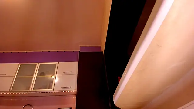 Snapshot of purpleariellx chatting on 12.31.24 purpleariellx online show from 12.31.24