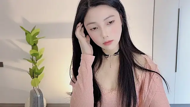 HaagenDazs  online show from 02.20.25