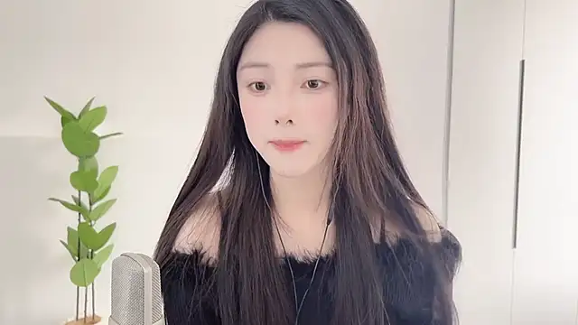 HaagenDazs  online show from 02.23.25