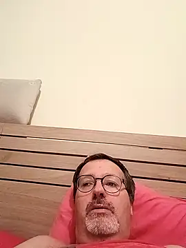 mike9473 online show from 10.12.25