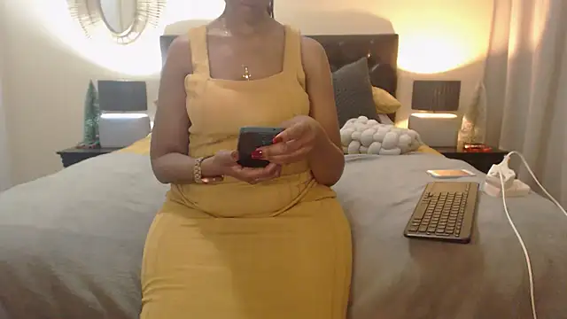 Creamyass22 online show from 12.16.24