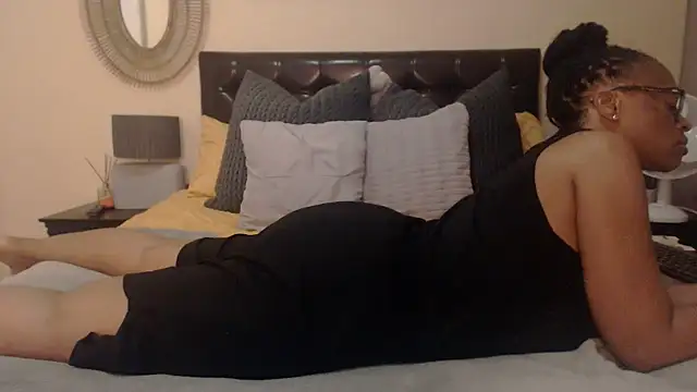 Creamyass22 online show from 03.21.25