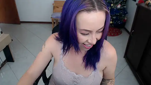 charlottezoe15 online show from 11.20.25