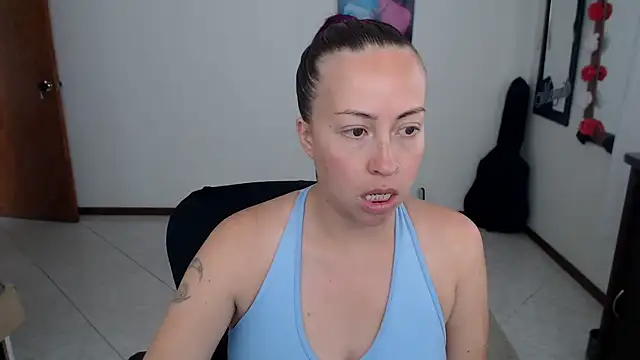 charlottezoe15 online show from 02.20.26