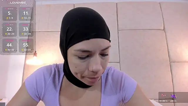 aisha vs online show from 09.23.25