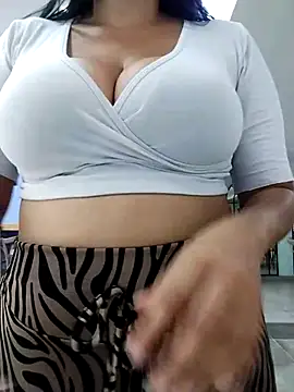 Snapshot of keilymadam chatting on 12.09.24 keilymadam online show from 12.09.24