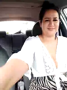 Snapshot of keilymadam chatting on 12.18.24 keilymadam online show from 12.18.24