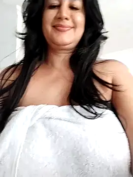 Snapshot of keilymadam chatting on 02.17.26 keilymadam online show from 02.17.26