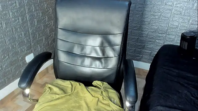 Dmtry6 online show from 10.16.25