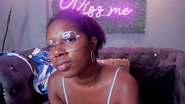 Snapshot of nilosolem chatting on 01.28.25 nilosolem online show from 01.28.25