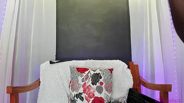 Snapshot of nilosolem chatting on 03.01.25 nilosolem online show from 03.01.25