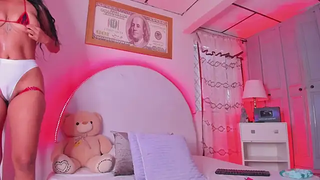 elsalondon online show from 10.05.25